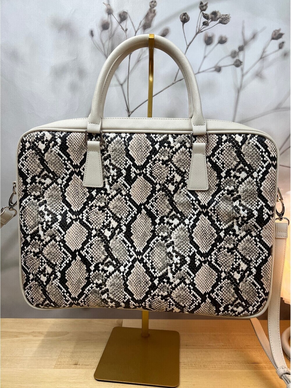 Snake print, NEW White house Black Market computer bag - Picture 5 of 9